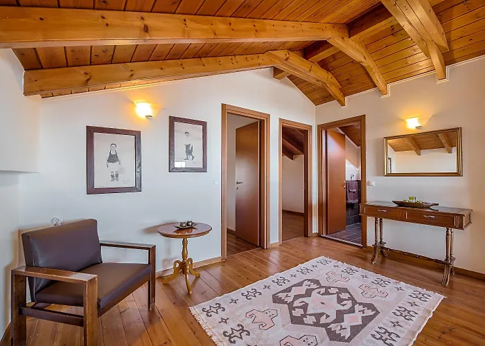 Fay 빌라 라도스