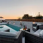 Villa Fay Lardos