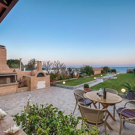 Βίλα Fay Λάρδος