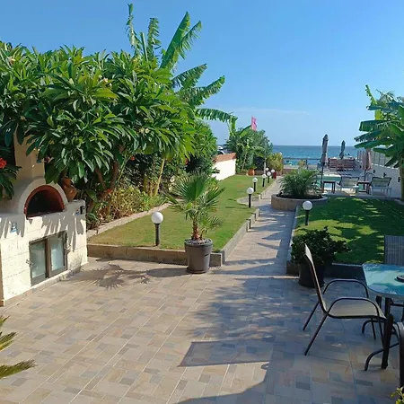 Fay וילה לרדוס